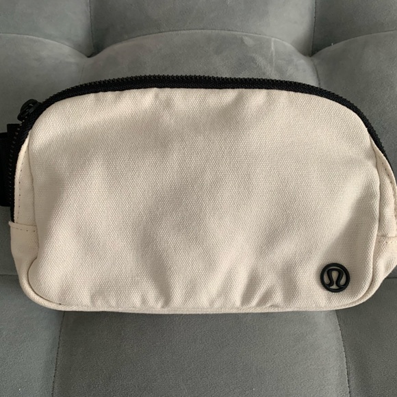 lululemon athletica Handbags - Lululemon Everywhere Belt Bag Angel Wing